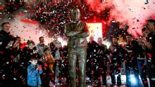 Alejandro Sabella tiene su estatua en Estudiantes de La Plata