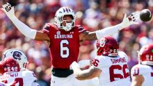 Gamecocks' Dylan Stewart, Jacarrius Peak to play, won't start