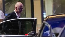 Infantino lamenta "errores"; recibe apoyo de cúpula de la FIFA