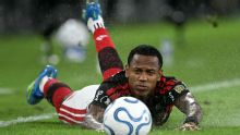Ex-Flamengo faz 'ultimato' a Wallace Yan: 'Vamos ver se ele entende...'
