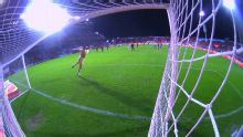 ¿Hubo complicidad de Losada? Tremendo zapatazo de Mosqueira para el gol de Unión vs. Lanús