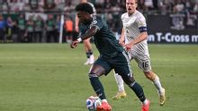 Na volta de Vini Jr, Real Madrid vence Ferencváros com gol de sensação; Endrick é titular, mas passa em branco
