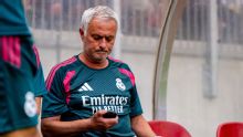 Mourinho não se dá por satisfeito e diz que Real Madrid ainda precisa de mais um reforço na janela: 'Um jogador que possa...'