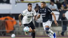 Remo e Atlético-MG empatam em jogo com gol no início e pênalti não marcado após chamado do VAR