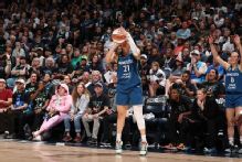 Lynx's Kayla McBride sets single-game 3-point record with 10