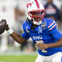 SMU QB Kevin Jennings limited in camp with jammed finger
