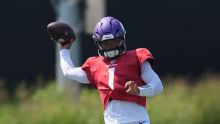 Vikings nombran a Kyler Murray como quarterback titular, fuentes