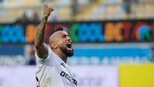 Arturo Vidal le entregó su apoyo a Universidad Católica y Coquimbo Unido en la Libertadores