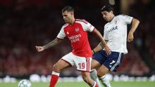 Arsenal derrotó a Como por penales en un amistoso de preparación