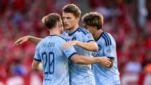 Ajax stelt teleur met gelijkspel bij Shelbourne FC, maar bereikt wel play-offs Conference League