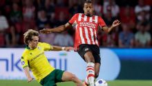 Domper voor Pléa: PSV-aanvaller weken uit de roulatie met nieuwe blessure