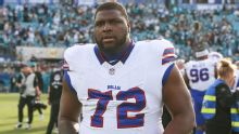 Phidarian Mathis, Bills, suspendido por tres partidos