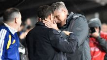Palermo vs. Boca: el cariño de los hinchas y el abrazo con el Vasco