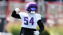 Minnesota Vikings lose Adams for season due to knee injury