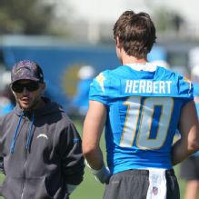 Chargers' McDaniel lauds Herbert's progression in offense