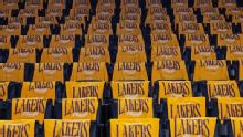5 hermanos Buss, "unidos" en decisión de vender acciones de Lakers