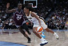 Kelsey Mitchell scores 29 before sitting out 4th in Fever win
