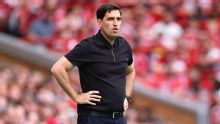 El gran desafío de Iraola: guiar a un Liverpool sumido en la incertidumbre