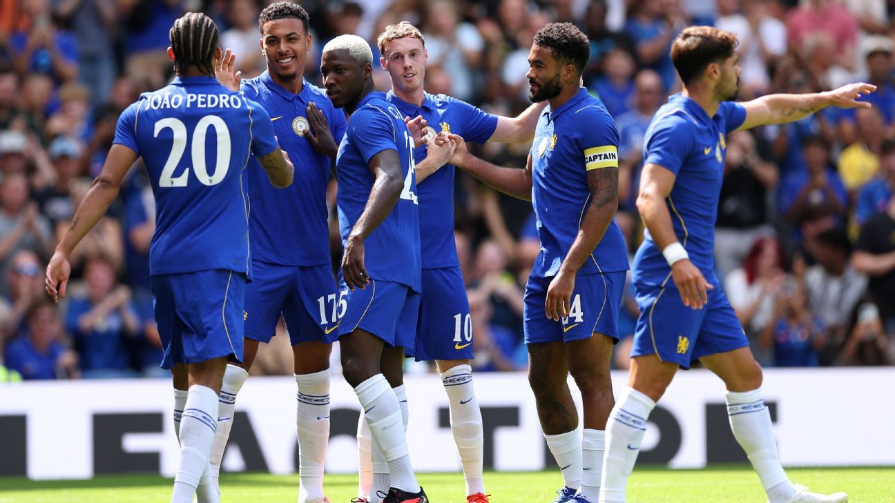 Premier League live updates: Chelsea kick off their season against Fulham