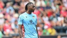 Wrexham goalkeeper Arthur Okonkwo joins Charlton on loan