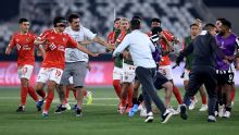 Botafogo x Cienciano termina em confusão e técnico rival 'perseguido' por jogadores no Nilton Santos