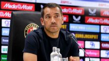 Van Bronckhorst over Hadj Moussa: "Verwacht niet dat hij weggaat"