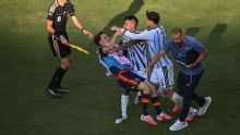Paredes é suspenso por 10 jogos pela Fifa por briga na final da Copa; veja todas as punições