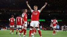 Arsenal 'joga fácil', vence Coventry City de Lampard sem sustos e tem início 'perfeito' em busca do bi da Premier League