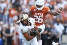 Texas dismisses LB Ty'Anthony Smith for conduct detrimental to team