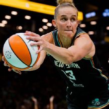 In her return, Leonie Fiebich sparks New York Liberty's win