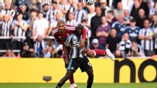 El gran quite de Ronald Araujo para dejar con vida a Liverpool ante Newcastle