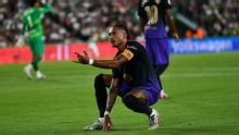 Raphinha stars as Barcelona thump Elche to begin LaLiga title defence