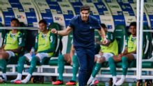 Abel cita Barcelona e City e culpa calendário por oscilação do Palmeiras: 'Quem consegue jogar a temporada toda bem?'