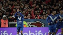 ¡Otra vez la Ley del ex! Lanzini marcó un golazo y Vélez empató ante River en el Monumental