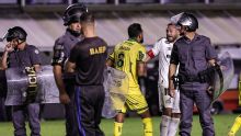 Súmula de Santos x Mirassol relata cusparada de torcedor em Reinaldo