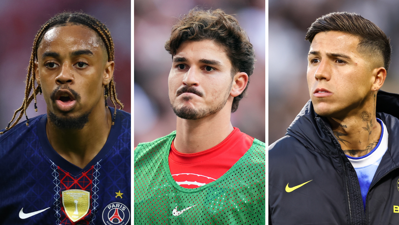10 players who could still move before the transfer window closes