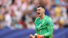 Barcelona set to sign Fenerbahçe goalkeeper Dominik Livaković - source