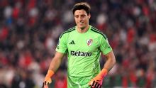 Goleiro vai de herói a vilão nos pênaltis, River cai na Sul-Americana e garante Vasco x Santa Fe nas quartas