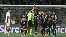 Diretor do Vasco se revolta com arbitragem na Copa do Brasil e pede providência da CBF: 'Escalem um mais competente'