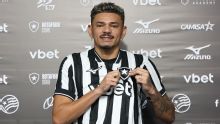 De volta ao Botafogo, Tiquinho diz que 'extracampo' prejudicou passagens por Santos e Mirassol: 'Se eu falar, vai rolar processo'