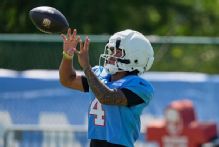 Titans WR Robinson evaluated for concussion after 'cheap' hit