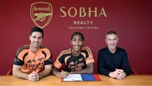 Marli Salmon signs first professional deal at Arsenal after turning 17