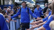 Dibu Martínez fue presentado en Chelsea y debuta en Premier unas horas después