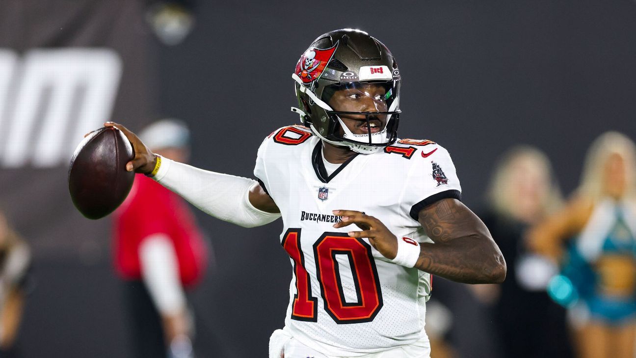 Source: Undrafted rookie lands Bucs' QB2 role