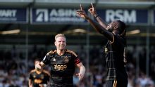 Ajax slaat na rust toe en wint eenvoudig van Telstar