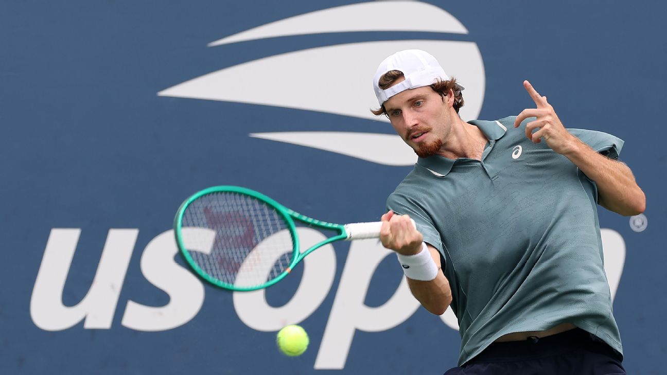 Toby Samuel Stuns Tomas Machac 6-2, 6-3, 6-2 in 90-Minute US Open Debut
