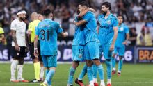 Santos 'atualiza' faixas da torcida do Corinthians e segue provocações após vitória em clássico