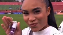 Corinthians é multado pelo STJD após jogadora fazer 'merchan' de hidratante labial durante hino nacional