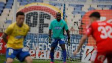 Waterman: "No quedó de otra de ir al arco y no me patearon por suerte"