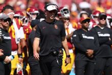 Lincoln Riley calls criticism of USC crowd: False narrative